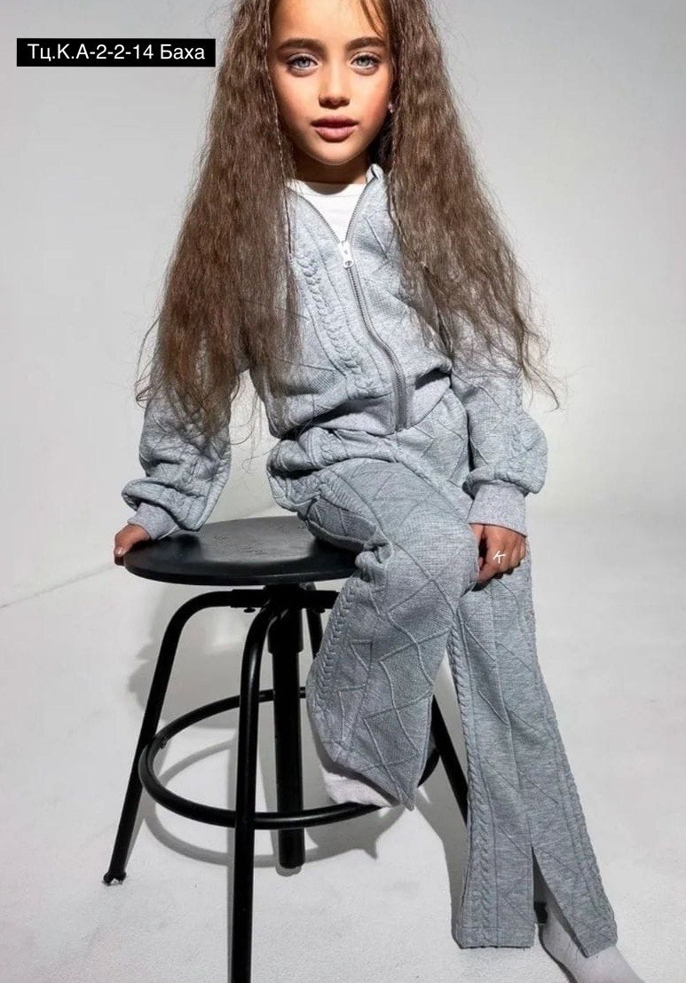 костюм спортивный для девочек,велюровый костюм для девочки,костюм модный,костюм для девочек,повседневный костюм