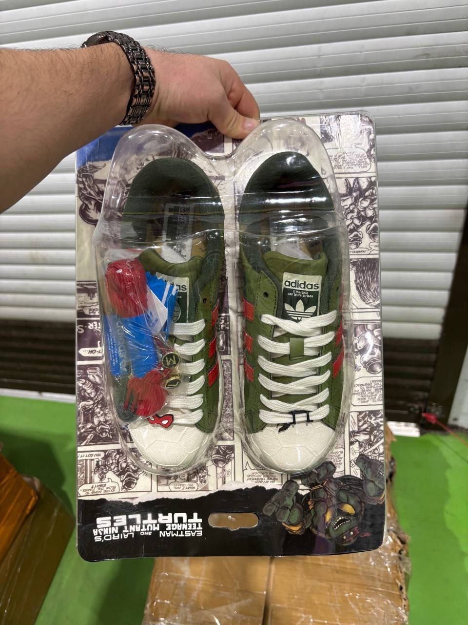 адидас суперстар черепашки ниндзя,tmnt x adidas superstar shelltoe,,кроссовки tmnt x аdidas superstar «shelltoe»,the teenage mutant ninja turtles x adidas superstar "shelltoe"