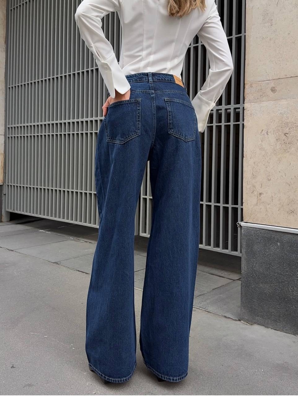 мода стиль,модный стиль,широкие джинсы,одежда стильная