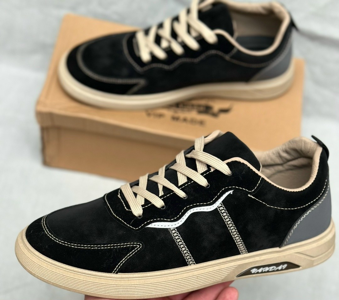 ,мужская ,замшевые кроссовки,кроссовки для мужчин,спортивная  мужская