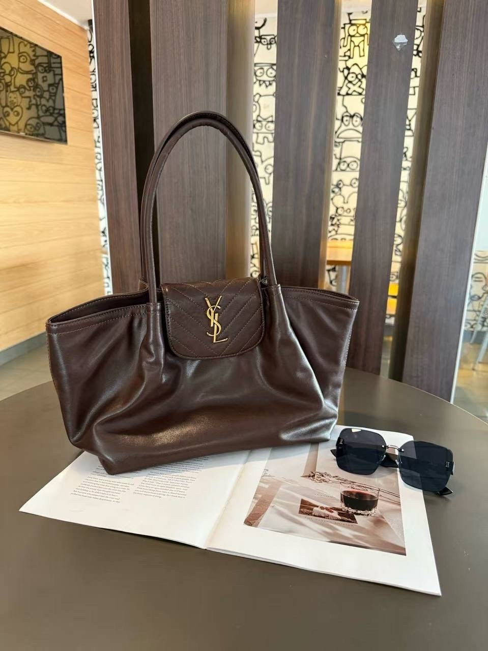 yves saint laurent сумка женская объемная,yves saint laurent сумка,сумка женская yves saint laurent,сумка saint laurent женская замша бордовая,замшевая сумка yves saint laurent 39x23 см