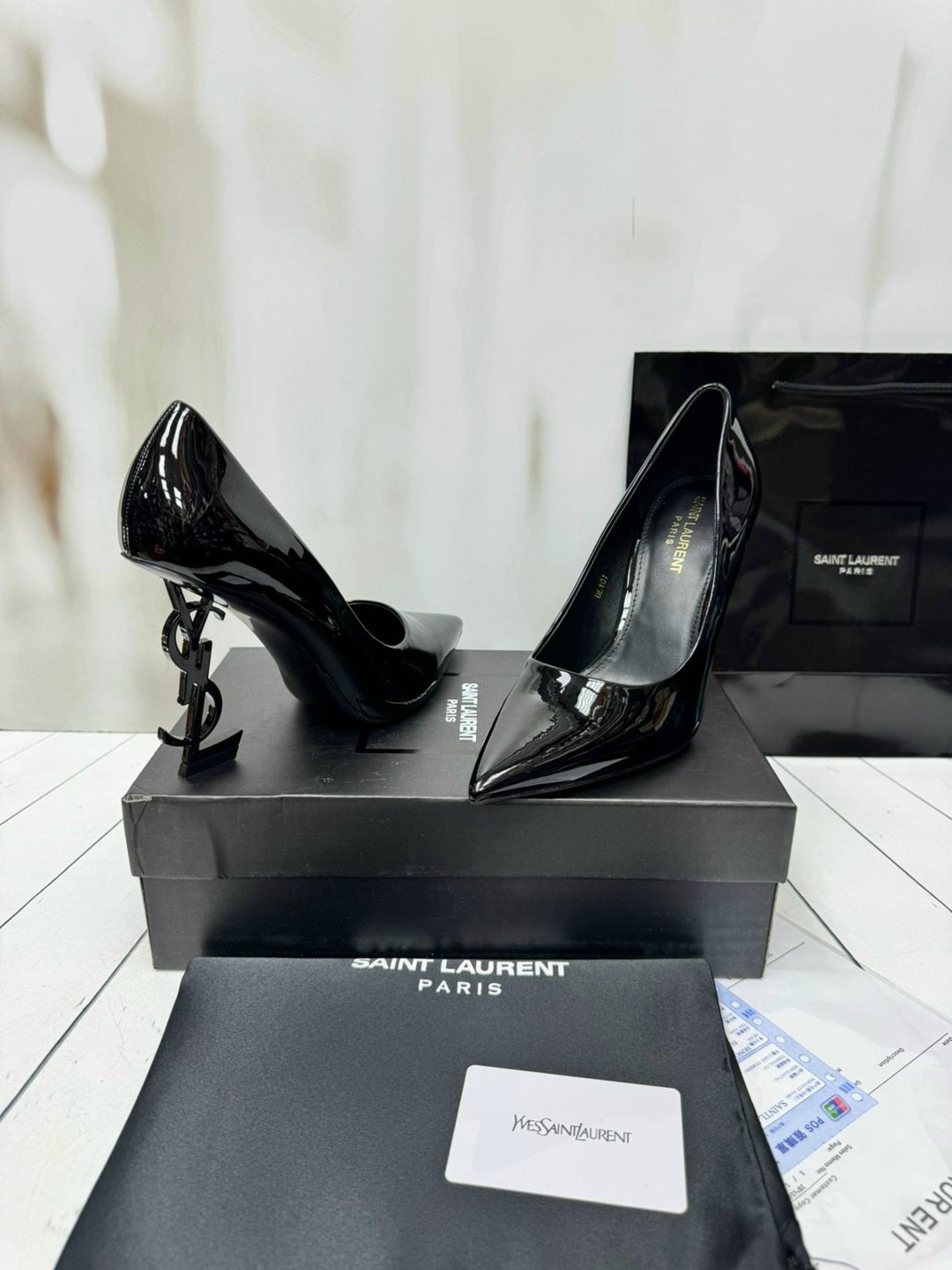 туфли ив сен лоран,,туфли balenciaga,туфли yves saint laurent,туфли ив сен лоран с каблуком логотипом