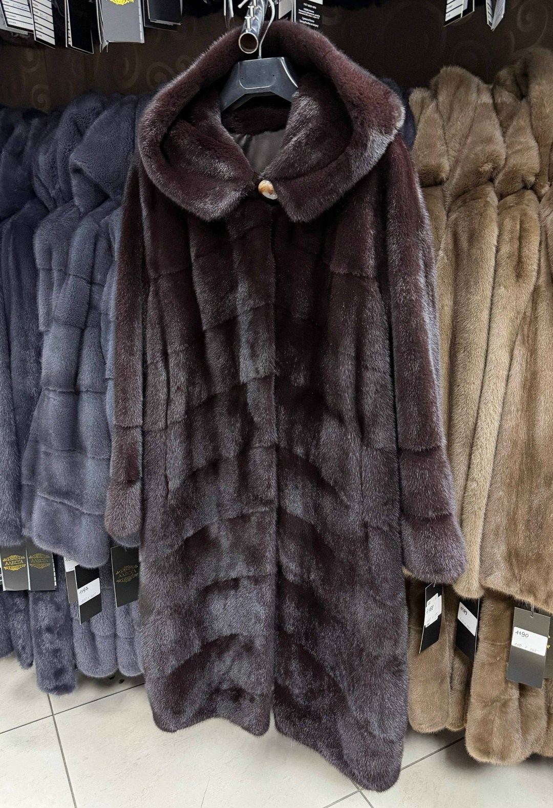 шубка из меха европейской норки с капюшоном цвет лаванда,шубка из меха европейской норки с капюшоном трансформер,шуба норковая с капюшоном,шубка из меха европейской норки с капюшоном,норковая шуба