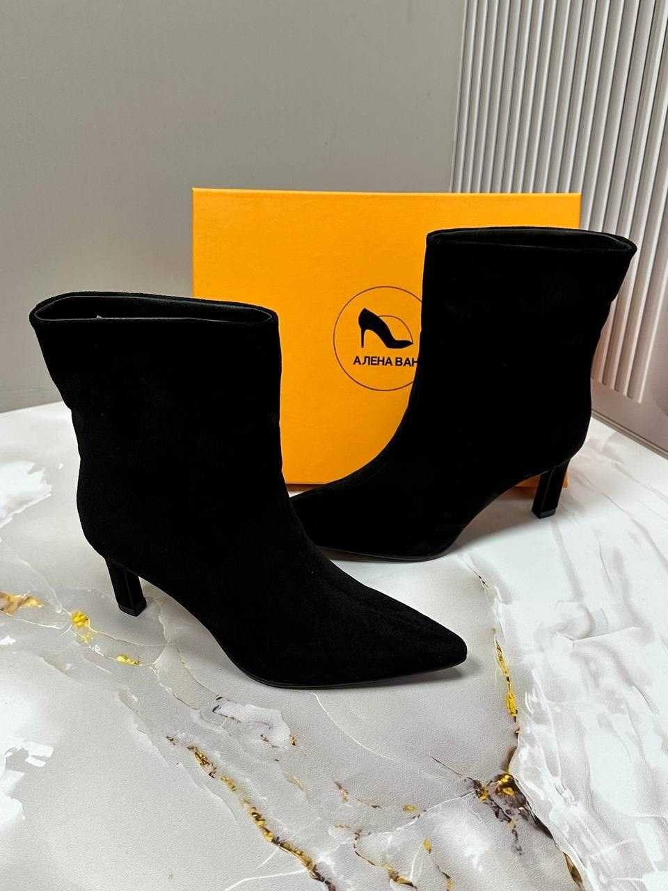 женские ботильоны,замшевые ботильоны,,ботильоны,черные ботильоны