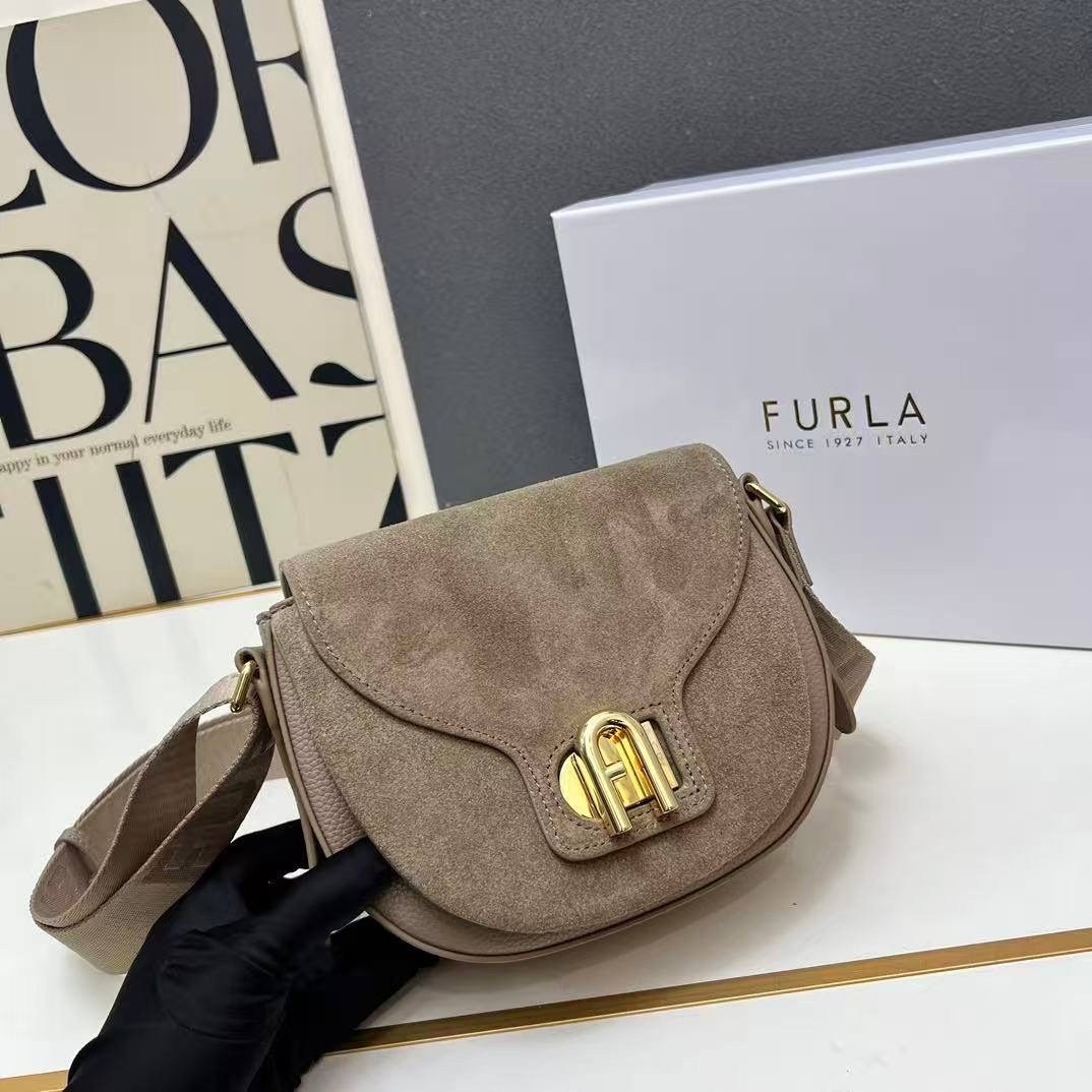 furla сумка через плечо 26cm × 18cm × 8cm,сумка фурла,сумка,furla сумка женская,женская сумочка