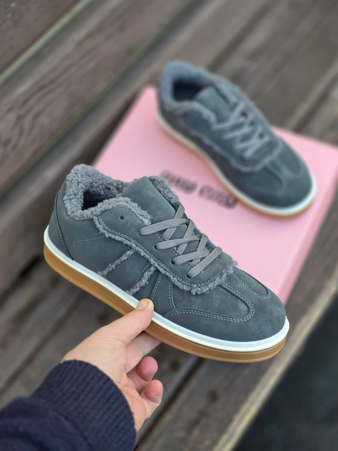 кроссовки loro piana,зимние женские кроссовки из замши с мехом loro piana серые,женские кроссовки из замши loro piana серые,кеды loro piana,кеды натуральная кожа зимние замшевые серые reversal