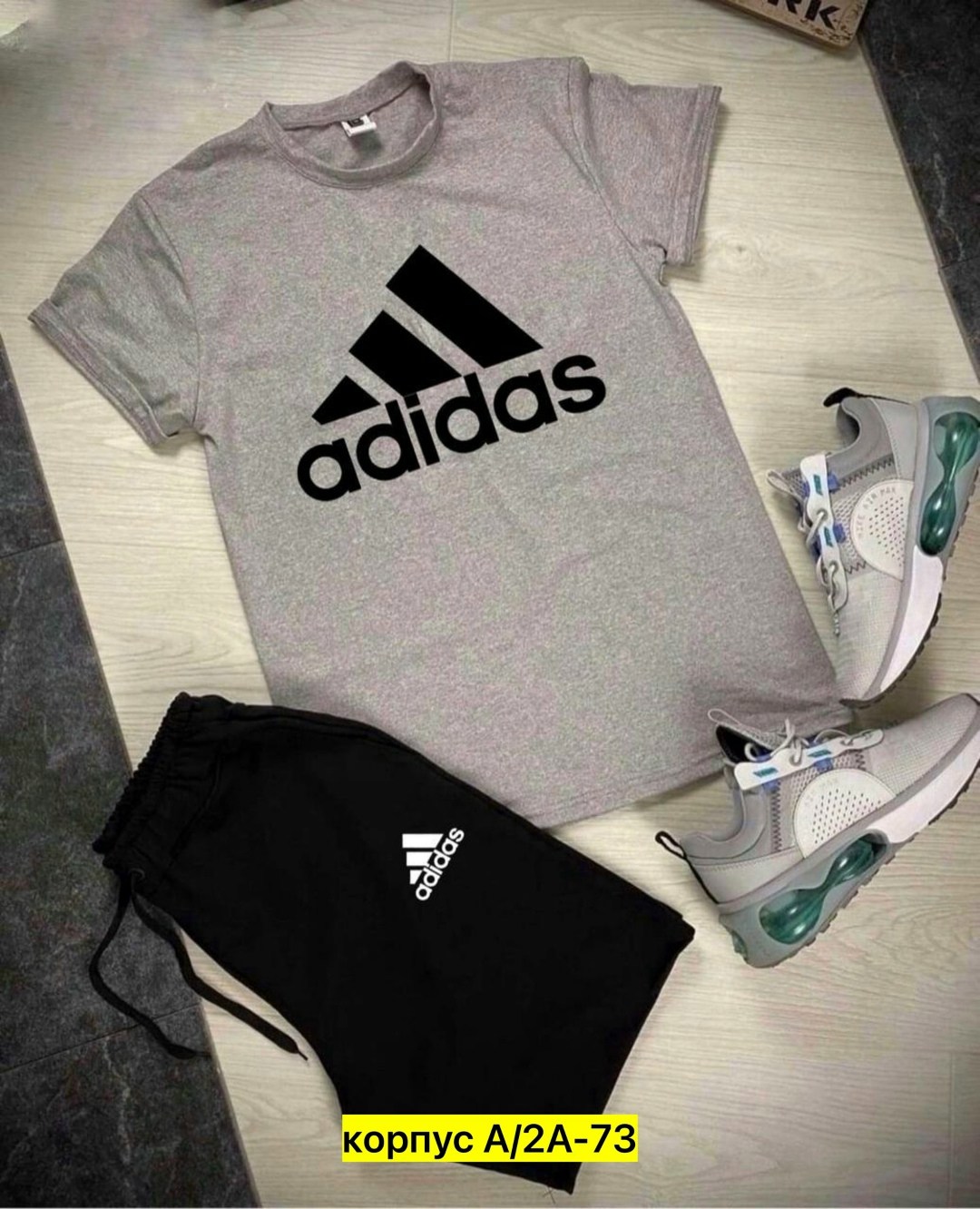 спортивные костюмы,спортивные костюмы мужские,костюм адидас красный с черным штаны и футболка,сток одежда