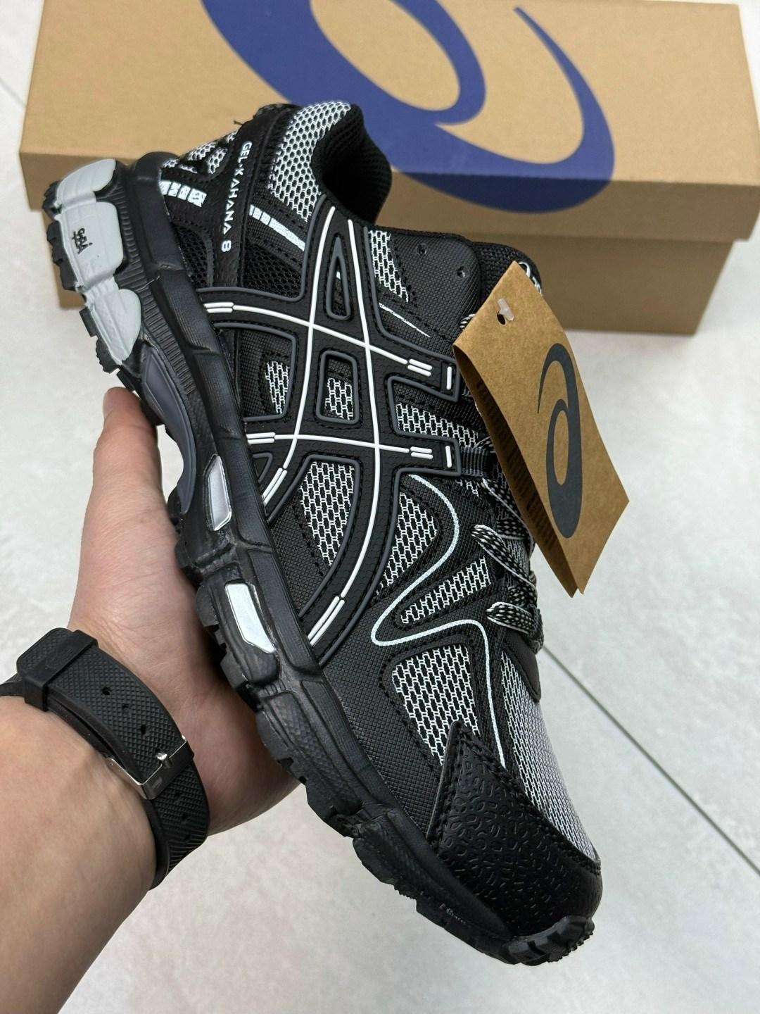 кроссовки asics gel-kahana 8,кроссовки мужские asics gel-kahana 8,мужские летние кроссовки asics gel kahana 8 с черным золотом,кроссовки спортивные asics gel kahana 8,кроссовки asics
