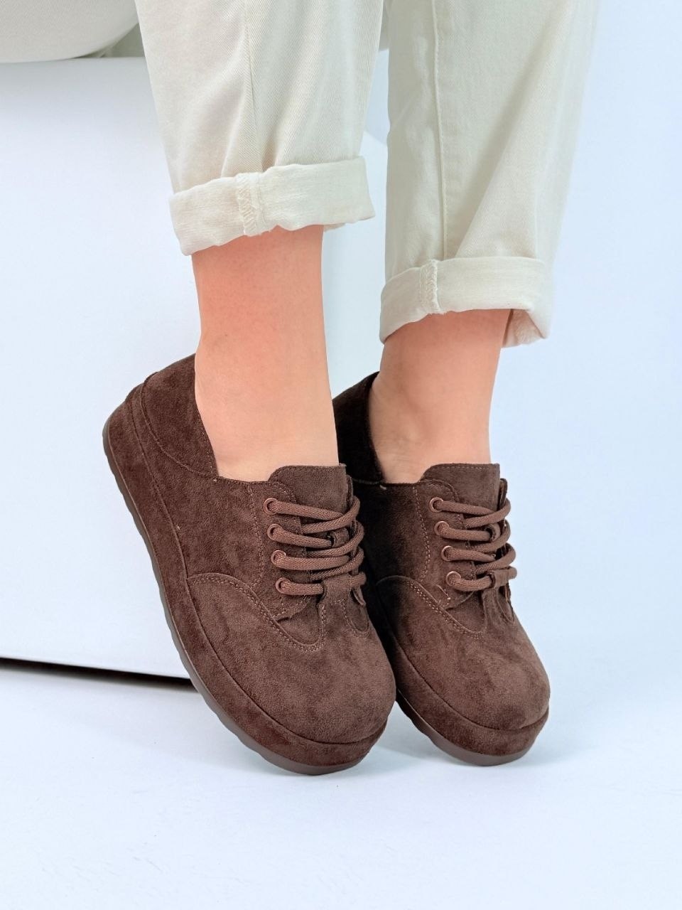 ,кроссовки замшевые,замшевые кеды,лоро пиано кеды замшевые,замшевые кеды женские