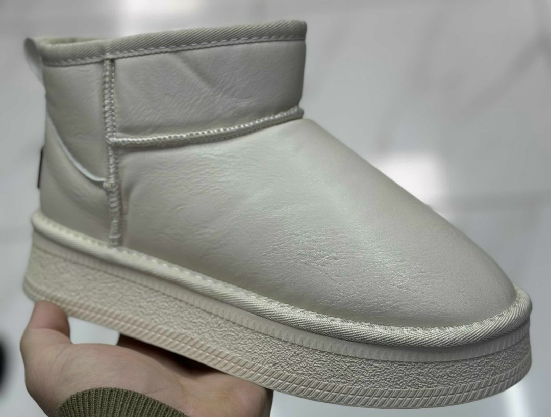 мужские угги ugg classic mini зимние черные,угги женские,женские кожаные угги,угги зимние на платформе,мужские угги ugg mens classic ultra mini leather black