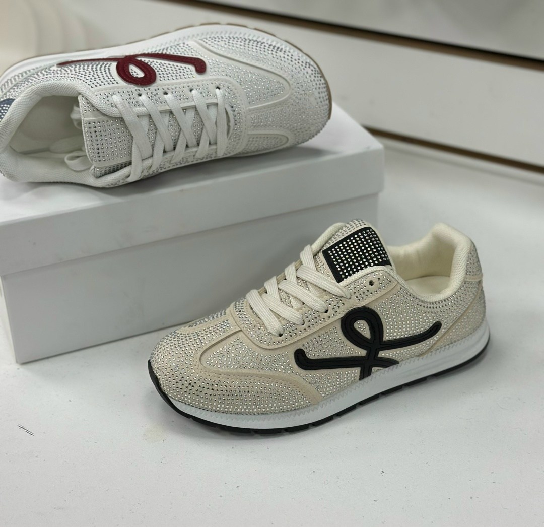 ,кроссовки женскиe,кроссовки для женщин, женская,кроссовки стильные