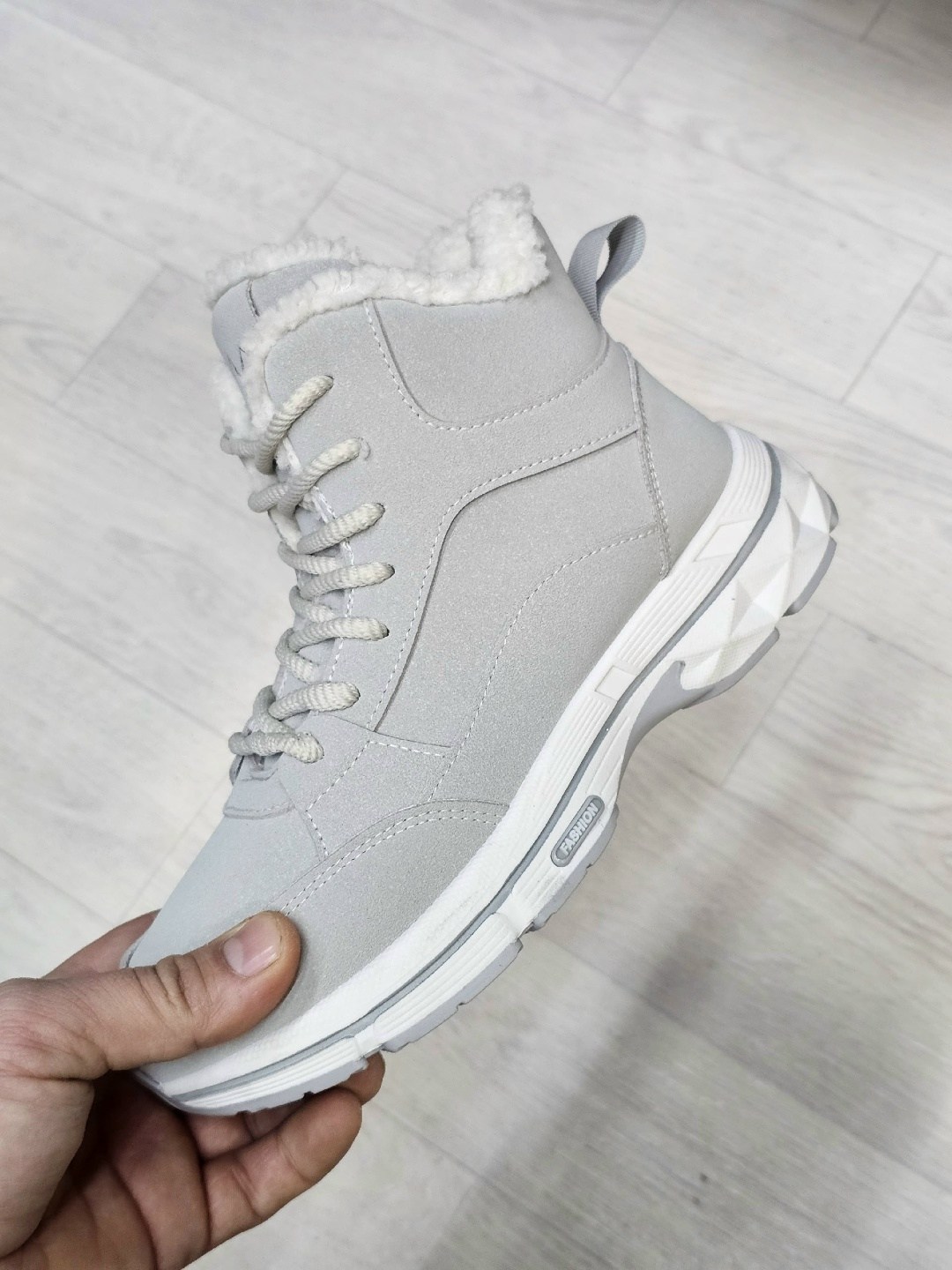 ,женские зимние кроссовки,кроссовки зимние,теплые кроссовки,зимняя женская