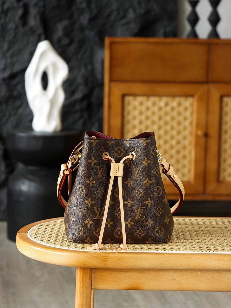 louis vuitton сумка ведро,сумка ведро луи виттон,louis vuitton сумка,женская сумка louis vuitton,louis vuitton сумка на плечо