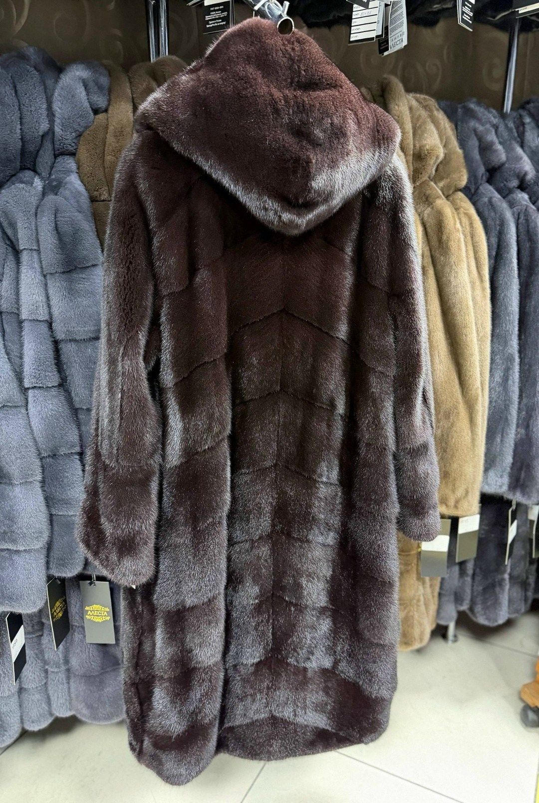 шубка из меха европейской норки с капюшоном цвет лаванда,шубка из меха европейской норки с капюшоном трансформер,шуба норковая с капюшоном,шубка из меха европейской норки с капюшоном,норковая шуба