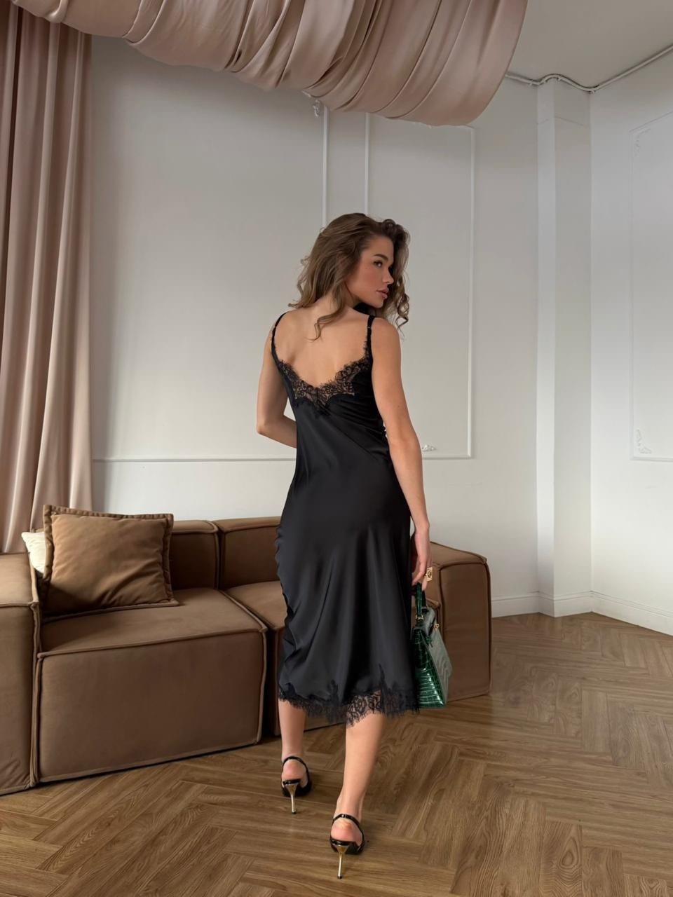 черное платье комбинация,шелковое платье комбинация,платье в бельевом стиле,бельевое платье,платье черное