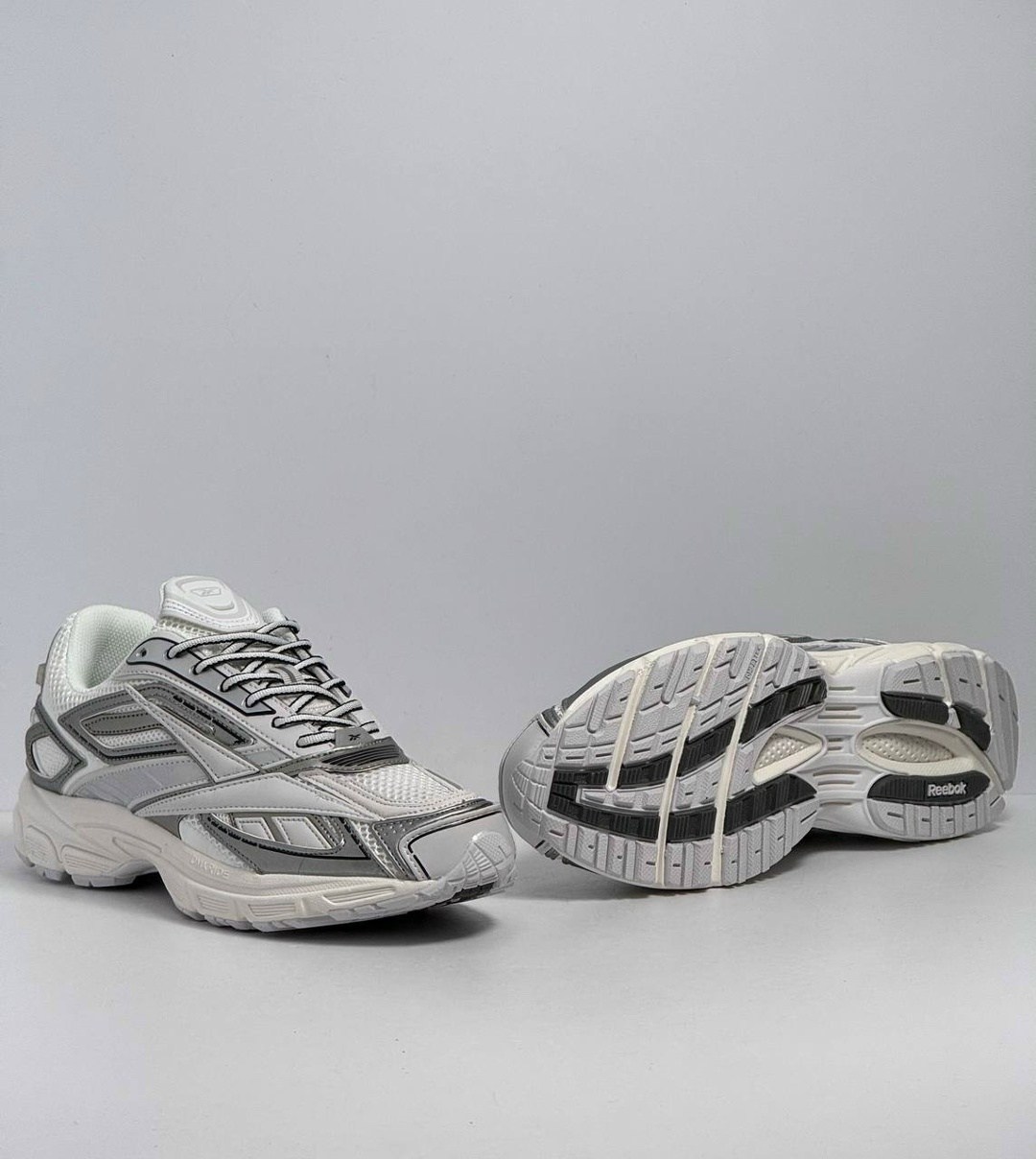 женские кроссовки,кроссовки низкие,оригинальные кроссовки,массивные кроссовки,кроссовки повседневные