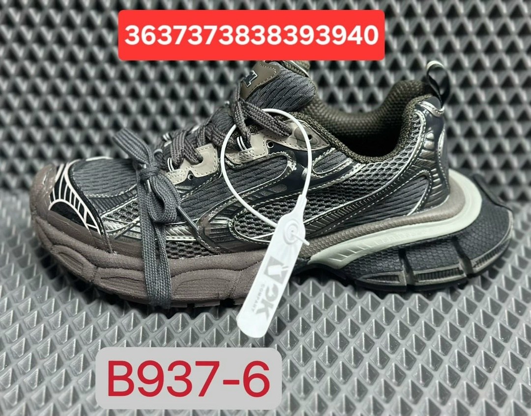 кроссовки в стиле balenciaga copy 1:1,кроссовки мужские в стиле balenciaga copy 1:1,мужские черные кроссовки balenciaga track 2,кроссовки balenciaga 3xl sneaker 'worn-out черный,кроссовки 3xl triple b