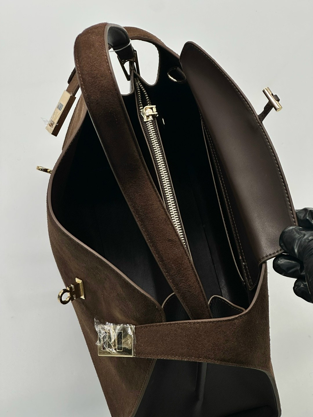 замшева коричнева сумка,замшевая сумка,сумка женская замшевая,сумка женская натуральная замша,сумка фенди замшевая