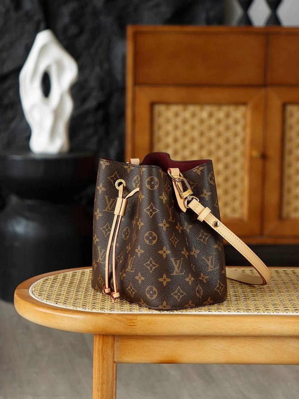 louis vuitton сумка ведро,сумка ведро луи виттон,louis vuitton сумка,женская сумка louis vuitton,louis vuitton сумка на плечо