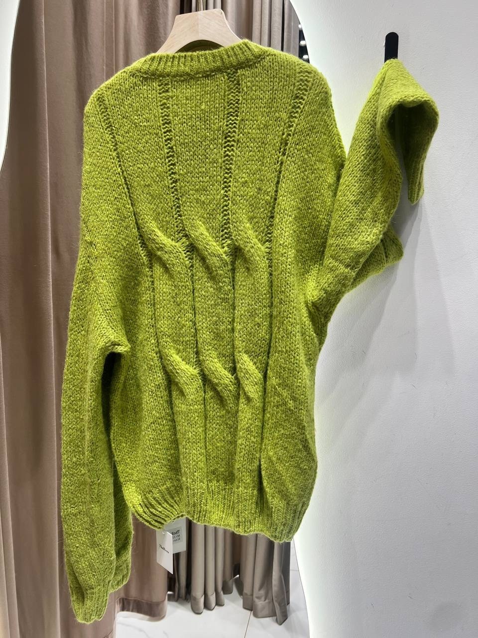 вязаные свитера,модные свитера,женский вязаный свитер,свитер с объемными косами,свитер