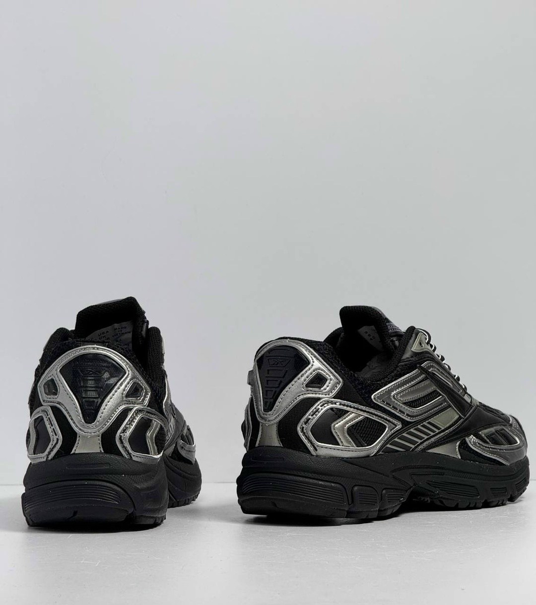 кроссовки мужские balenciaga b-cross16-07 черные 39 ru,мужские черные кроссовки balenciaga track 2,кроссовки спортивные balenciaga цвет черный,кроссовки balenciaga,кроссовки balenciaga 3xl