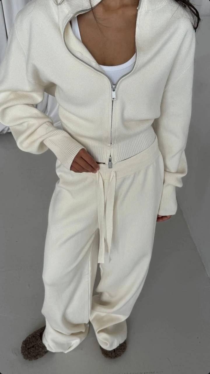 женский костюм,стильный костюм,спортивный костюм женский,костюм женский на флисе,костюм трикотажный женский