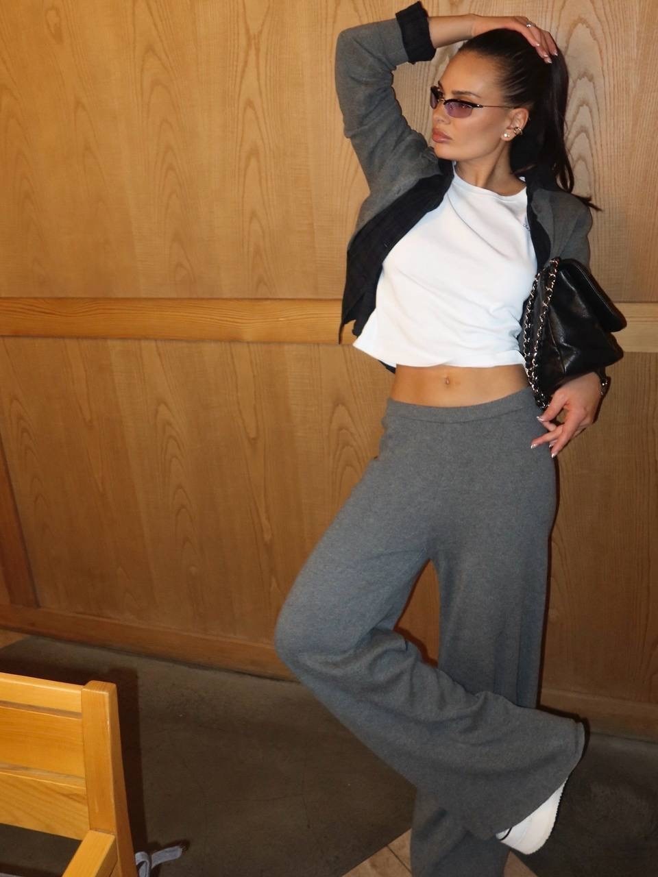 костюм брючный трикотажный,трикотажные костюмы женские,трикотажные костюмы,женские брючные костюмы,костюм женский теплый