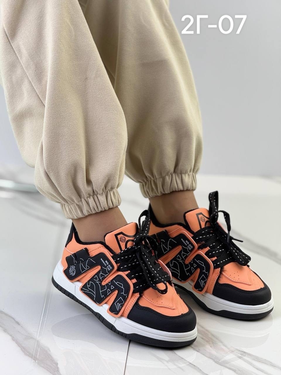 кроссовки женскиe,,модные кроссовки,спортивные кроссовки,кроссовки