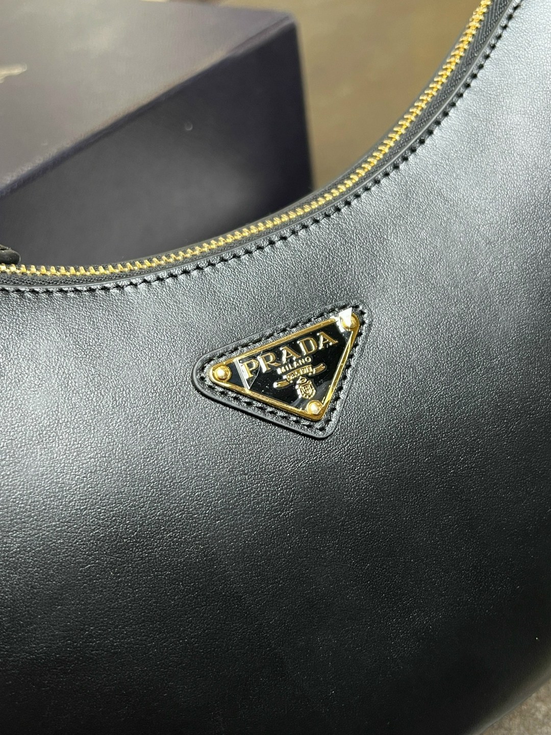 сумка,кожаная сумка,женская сумка,круглая сумка,классическая сумка