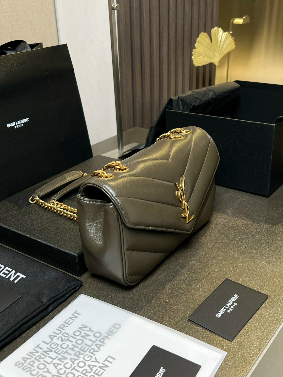 сумка на плечо saint laurent,yves saint laurent сумка на плечо,yves saint laurent сумка,сумка saint laurent,сумка на плечо