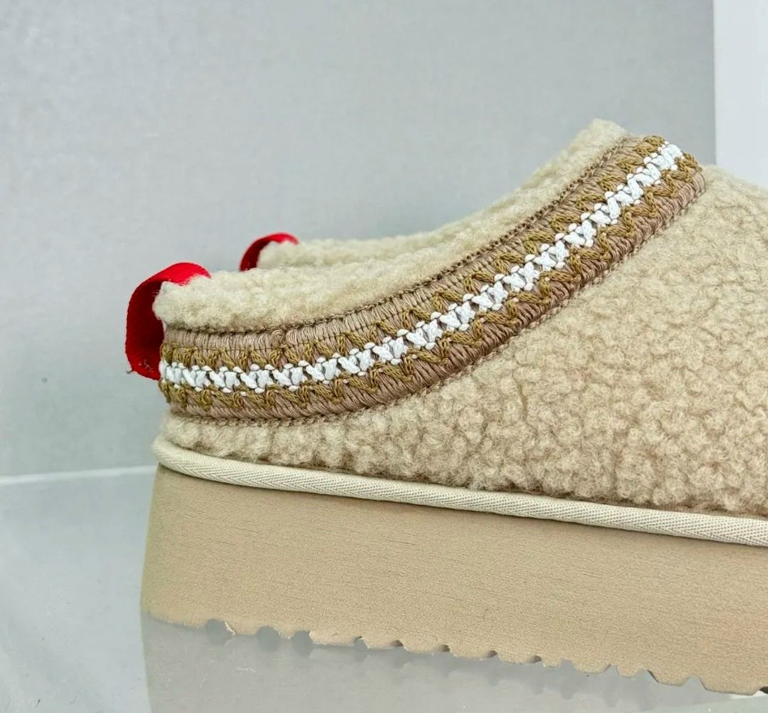 угги женские ugg,угги женские,,теплые тапочки,тапочки на платформе