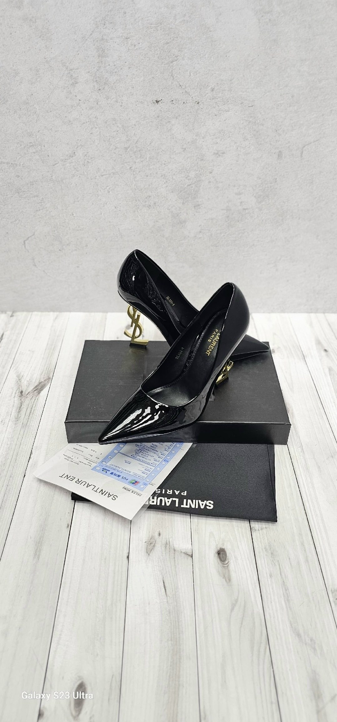 yves saint laurent туфли,,saint laurent туфли,туфли ив сен лоран с каблуком логотипом,туфли лодочка