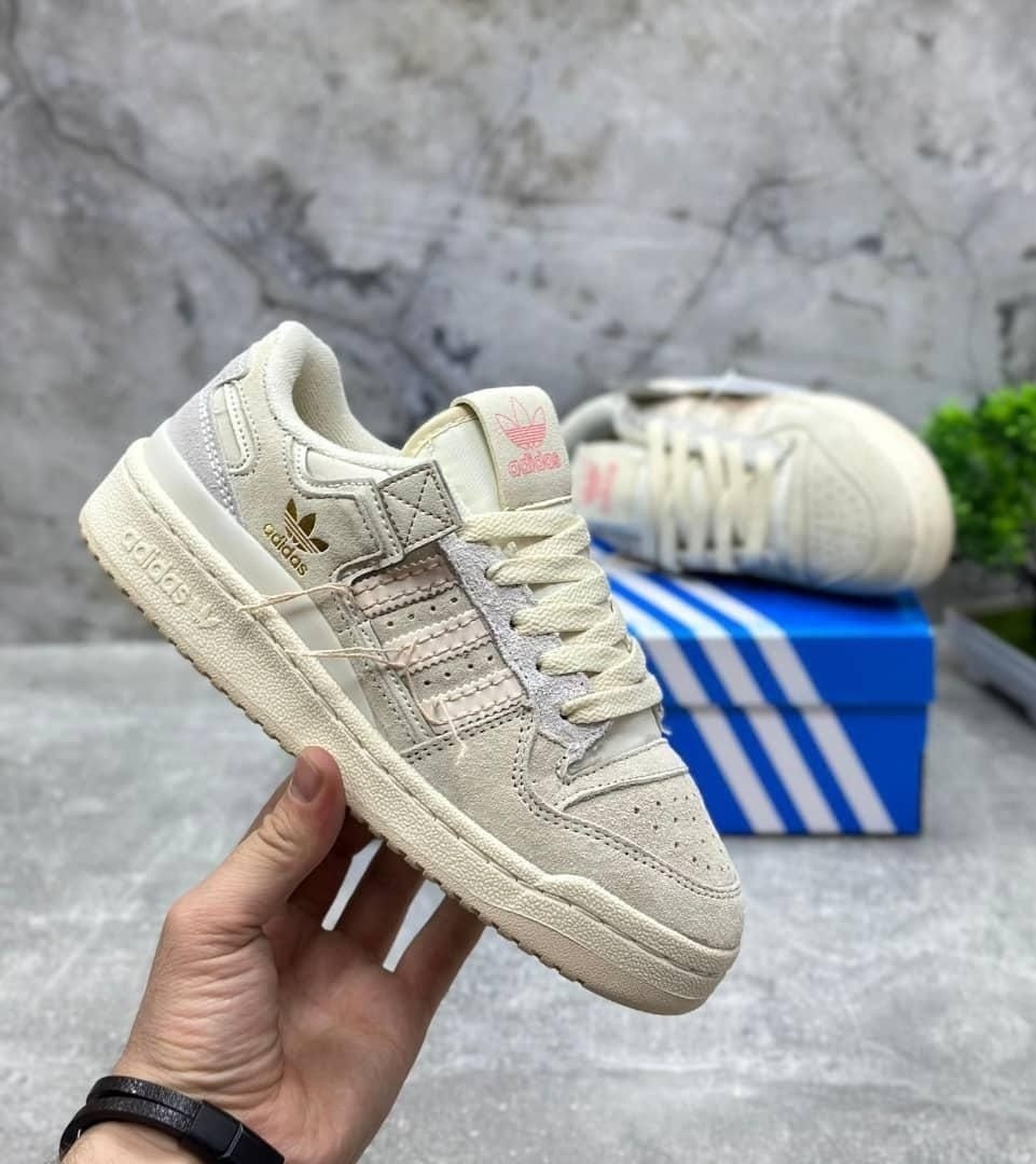 adidas forum low 84 бежевый лайт,кроссовки женские adidas,кроссовки adidas,adidas forum low бежевые замшевые,кроссовки adidas forum 84 low off white