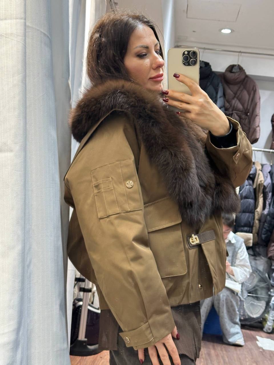 парка с мехом,парка с меховым,куртка женская с мехом,женская парка натуральный мех,женская куртка с натуральным лисьим мехом