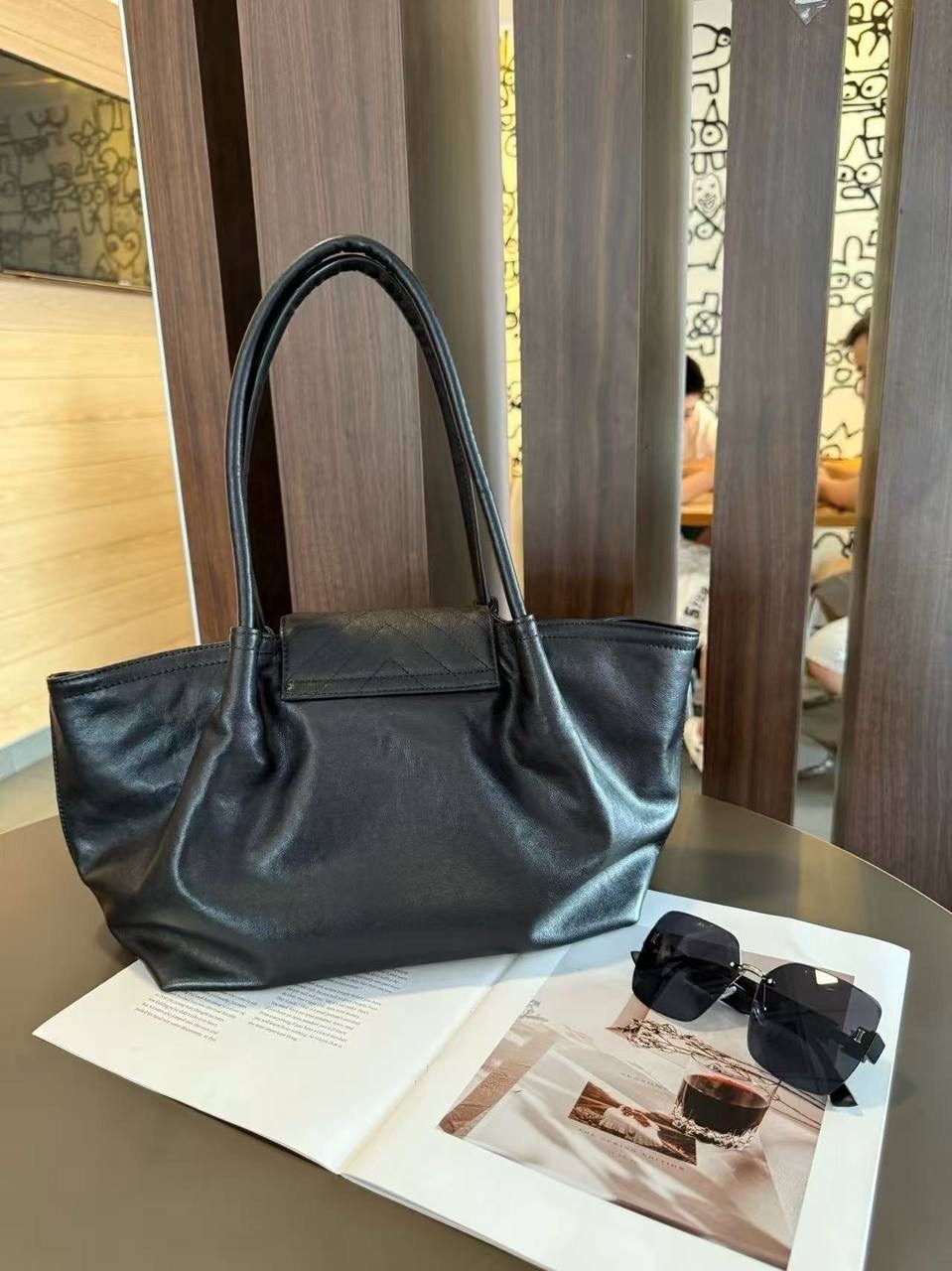 yves saint laurent сумка женская объемная,yves saint laurent сумка,сумка женская yves saint laurent,сумка saint laurent женская замша бордовая,замшевая сумка yves saint laurent 39x23 см