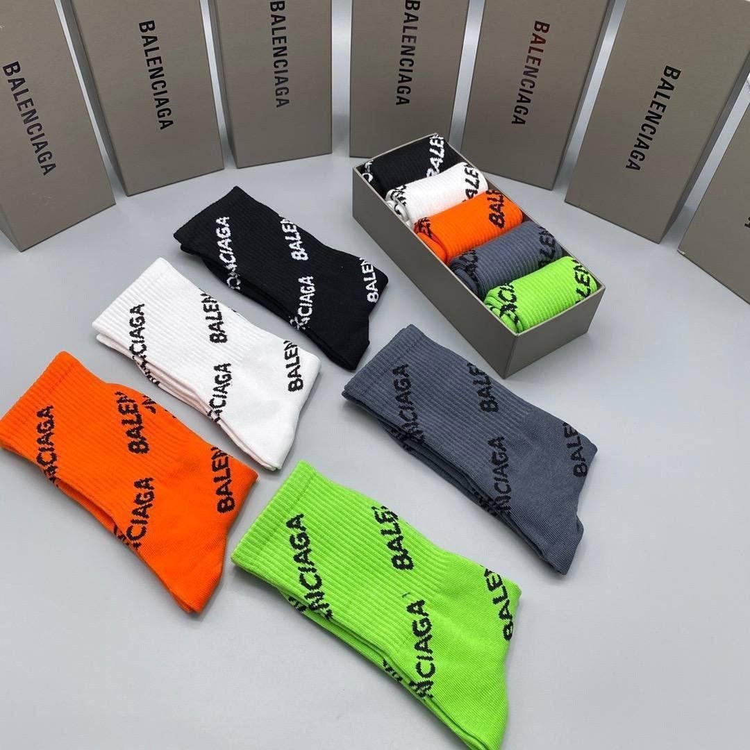 носки balenciaga,комплект носков balenciaga,balenciaga socks,баленсиага сокс,мужские черные носки balenciaga