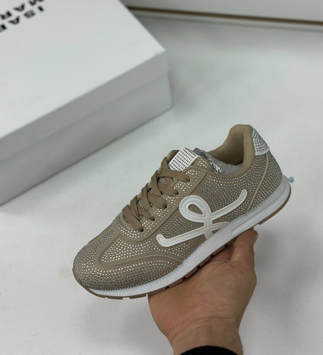 ,кроссовки женскиe,кроссовки для женщин, женская,кроссовки стильные