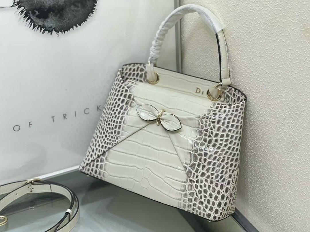 сумка,модная сумка,модная женская сумка,сумки женская,стильные сумочки