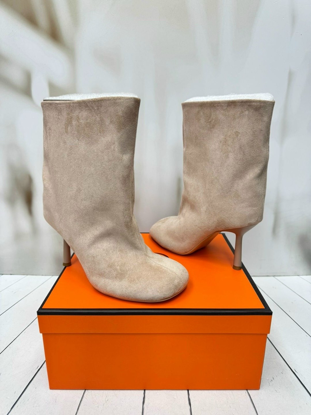 ,женские ботильоны,замшевые ботильоны,ботильоны из замши,короткие сапоги