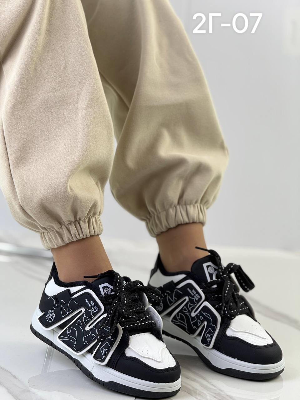 кроссовки женскиe,,модные кроссовки,спортивные кроссовки,кроссовки