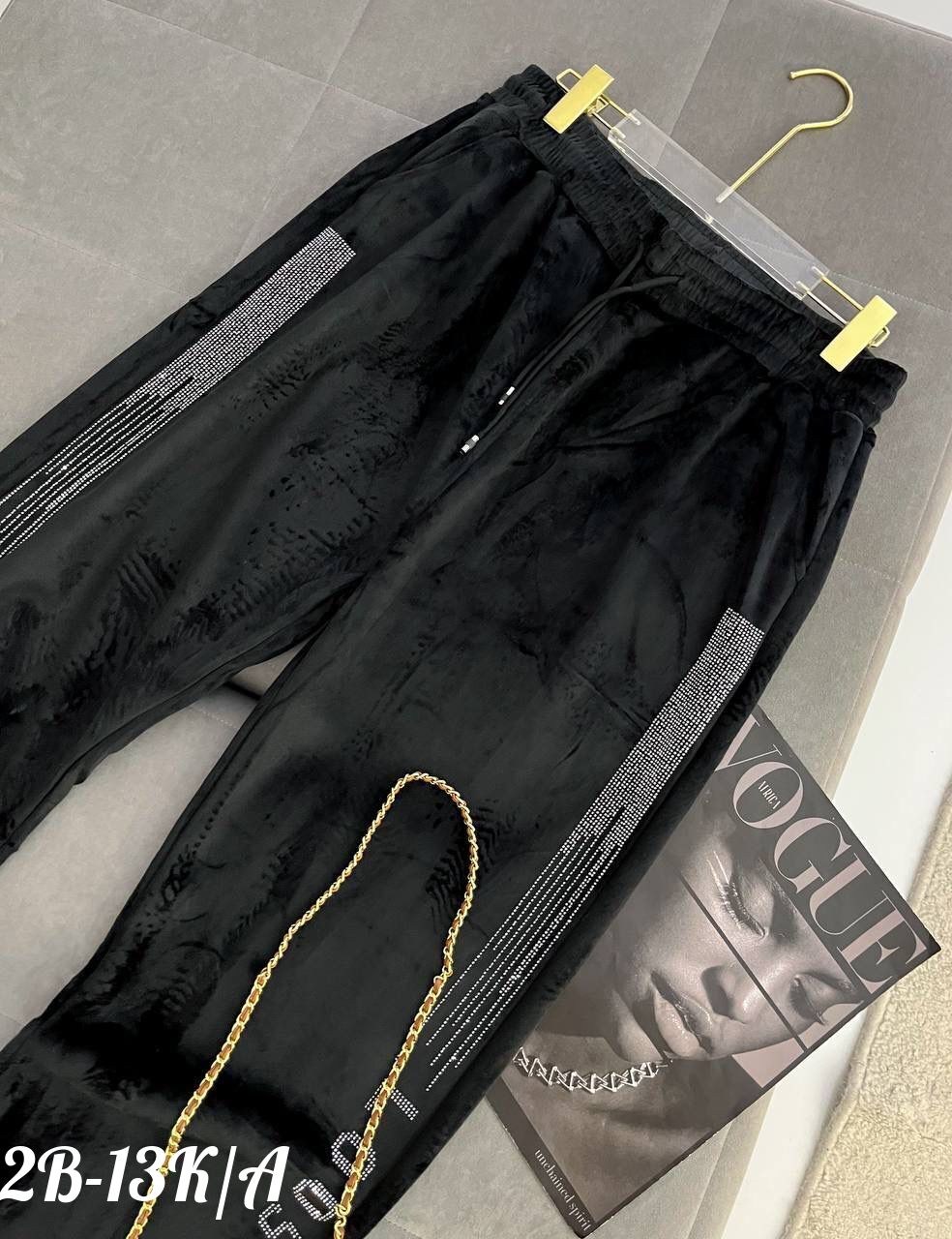 спортивные брюки женские,джоггеры брюки,штаны джоггеры женские,спортивные штаны,брюки со стразами