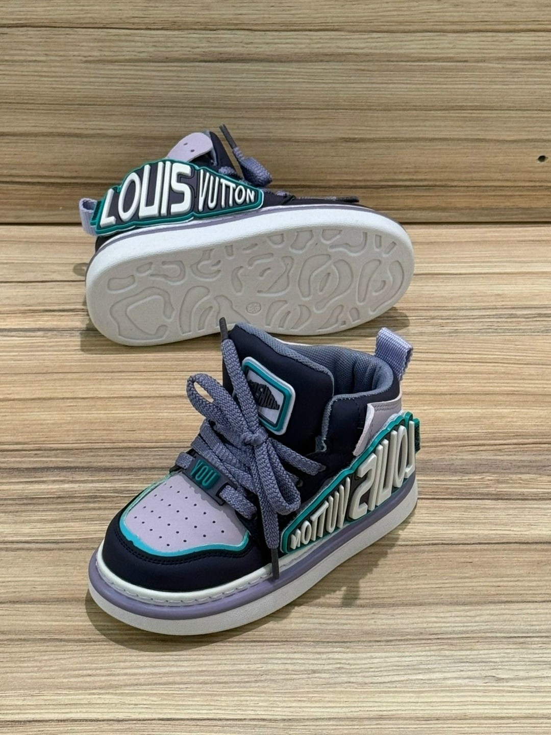 ,детские кроссовки,ботинки детские,спортивная ,кроссовки для мальчика