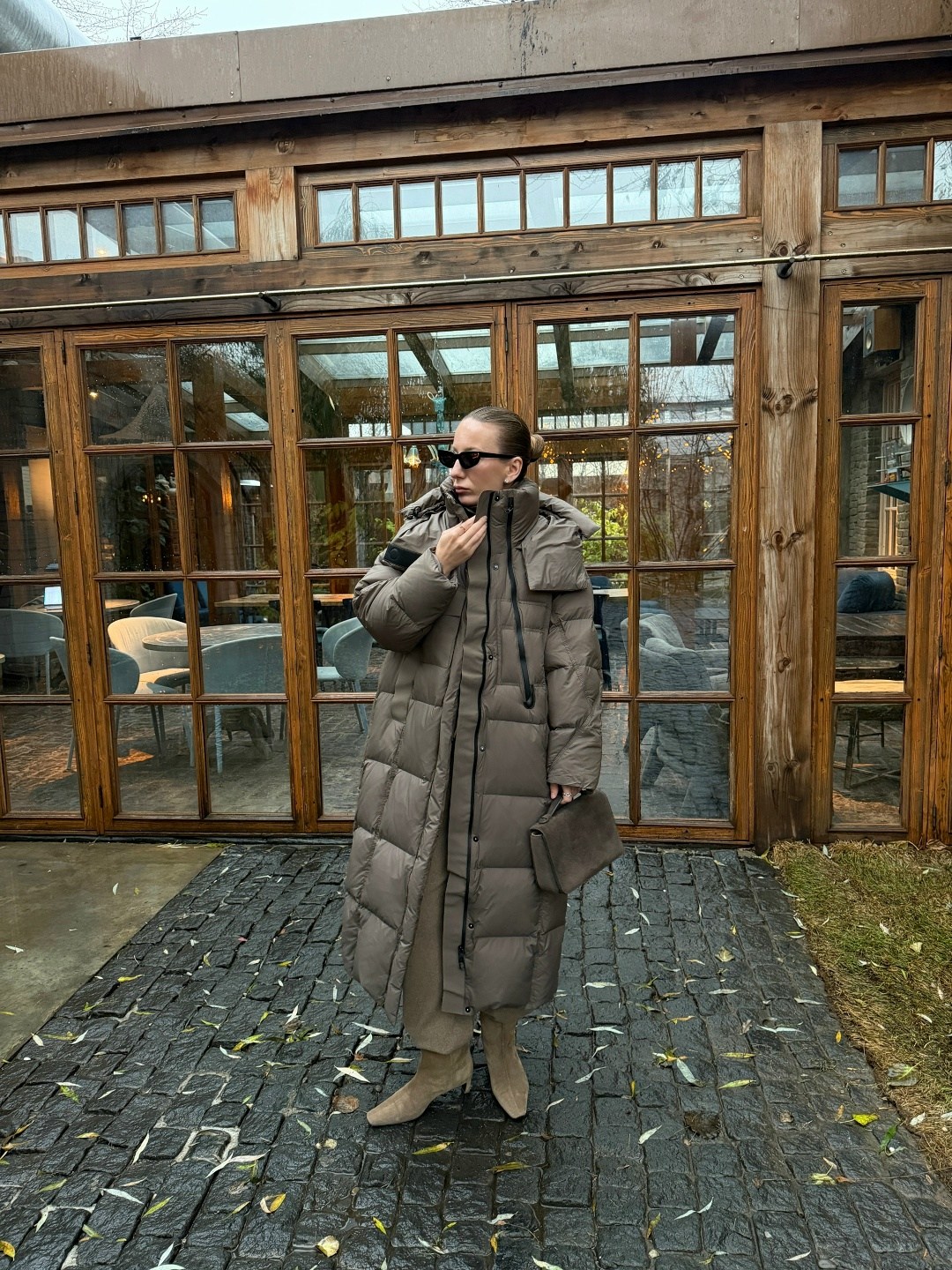 пуховики,пуховик зимний длинный с капюшоном оверсайз anna grakova,пуховик torriss,женские пуховики,длинный пуховик