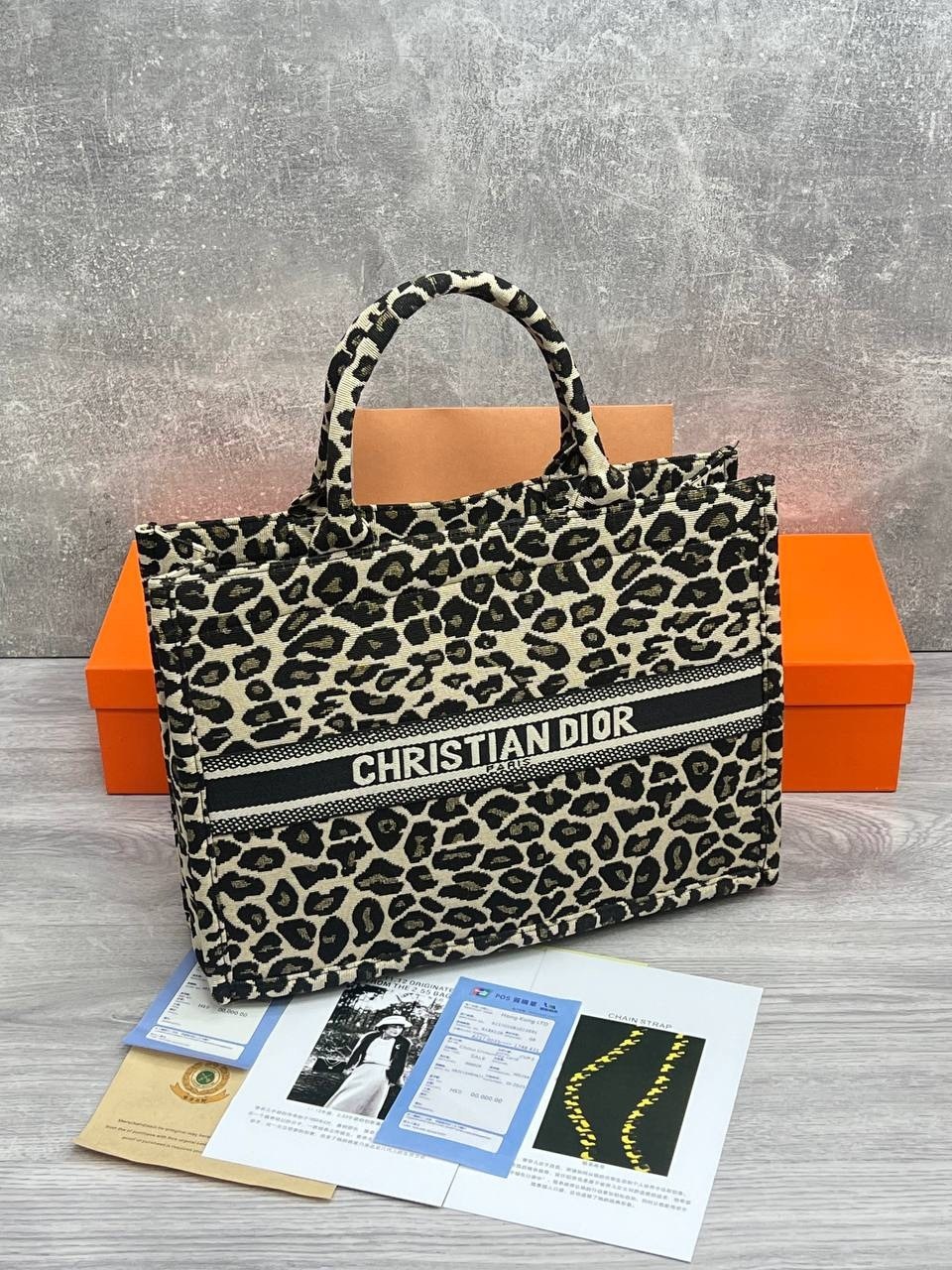 сумка шоппер кристиан диор,сумка,диор сумка,кристиан диор сумка,сумка шоппер диор