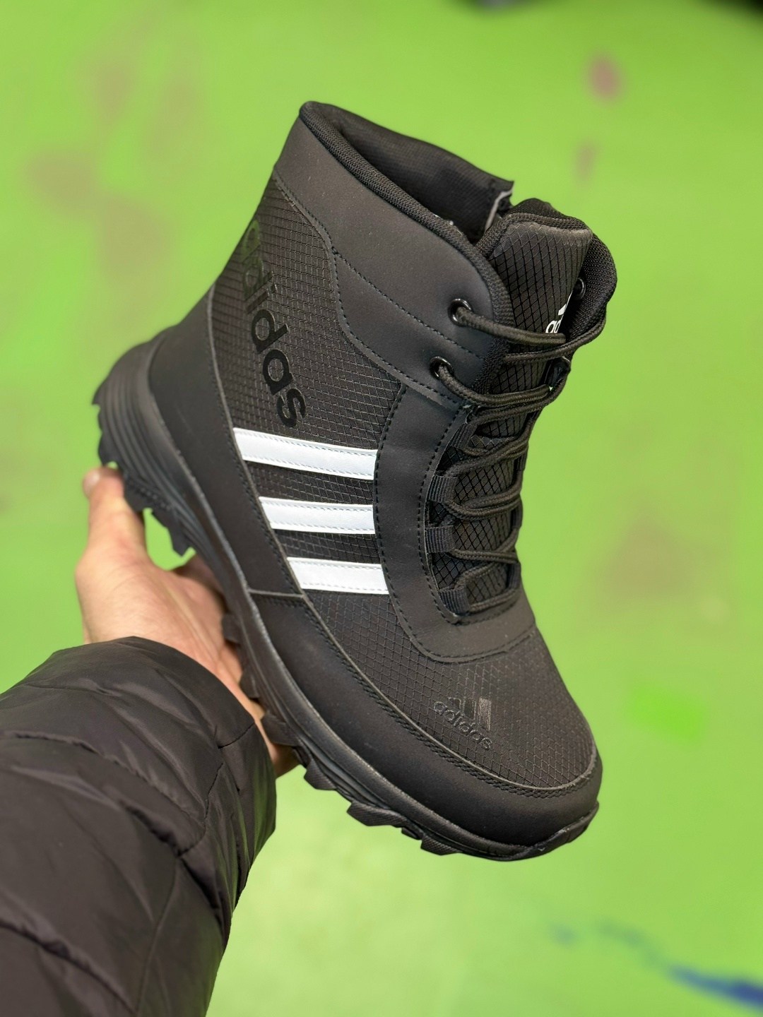 зимние кроссовки adidas,зимние кроссовки adidas в28054,зимние кроссовки adidas climaproof,кроссовки мужские зимние,кроссовки adidas зимние высокие с мехом adidas