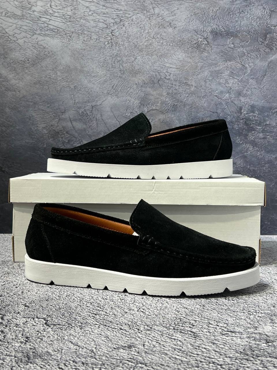 лоферы из натуральной замши loro piana,лоферы loro piana мужские,,мужские лоферы замшевые,мокасины для мужчин замш