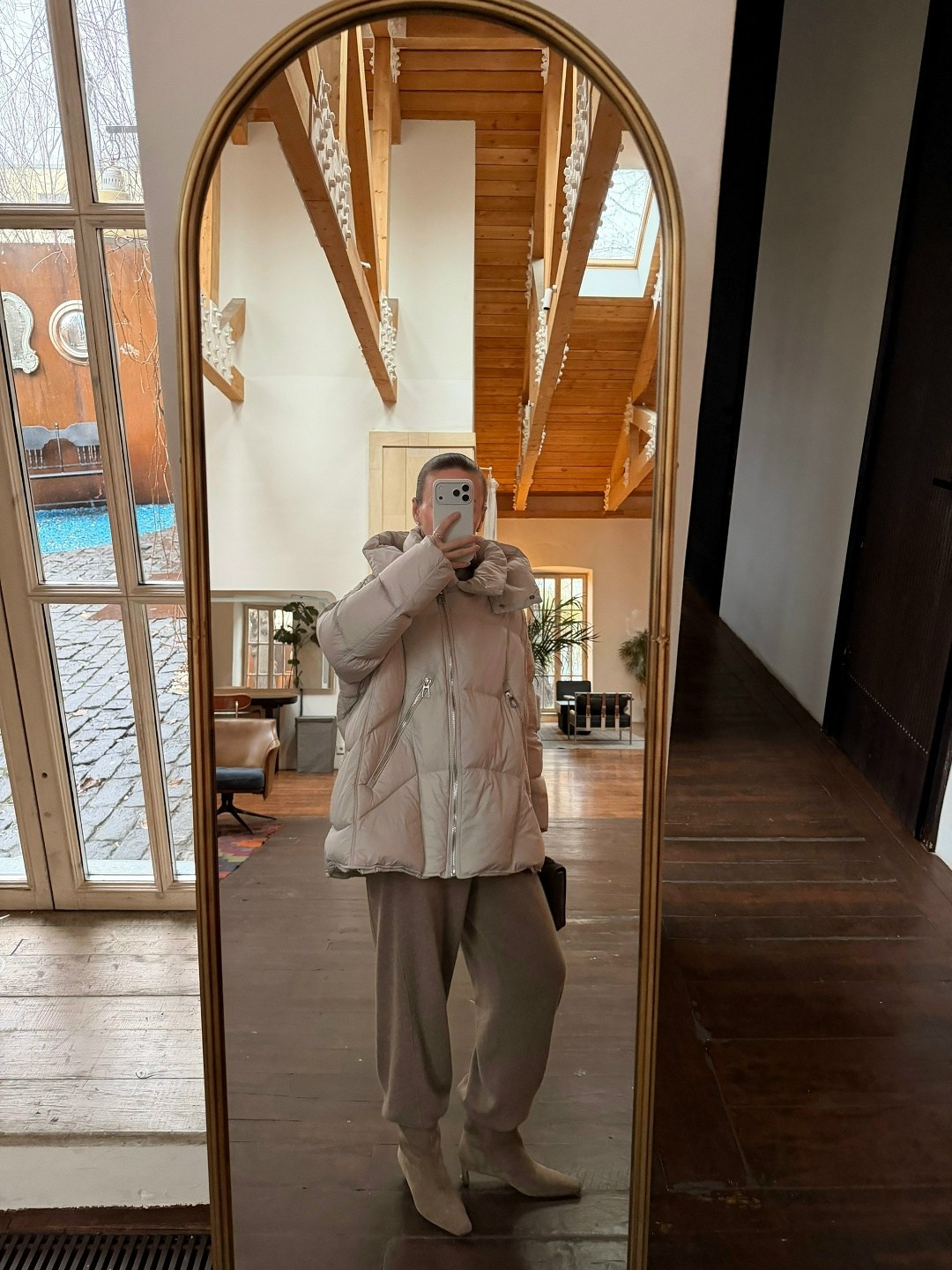 пуховик,женская зимняя куртка,куртка оверсайз,мягкий женский пуховик umi mao,пуховик женский