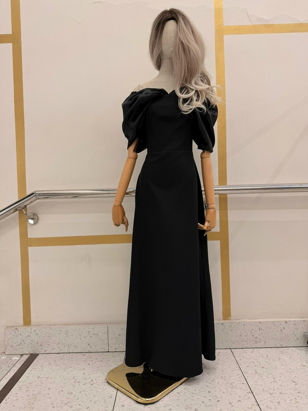 атласное свадебное платье,свадебное платье,свадебное платье прямое,элегантное свадебное платье-русалка,элегантные свадебные платья