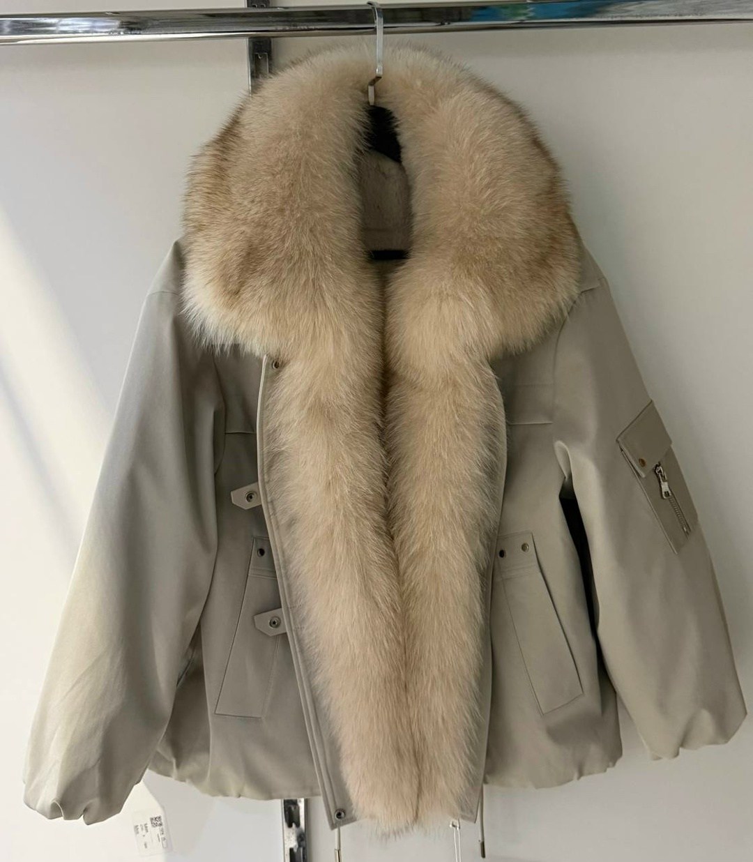 женская зимняя куртка с подкладкой из натурального меха,парка с меховым,парка с лисьим мехом,женская парка,женская зимняя куртка