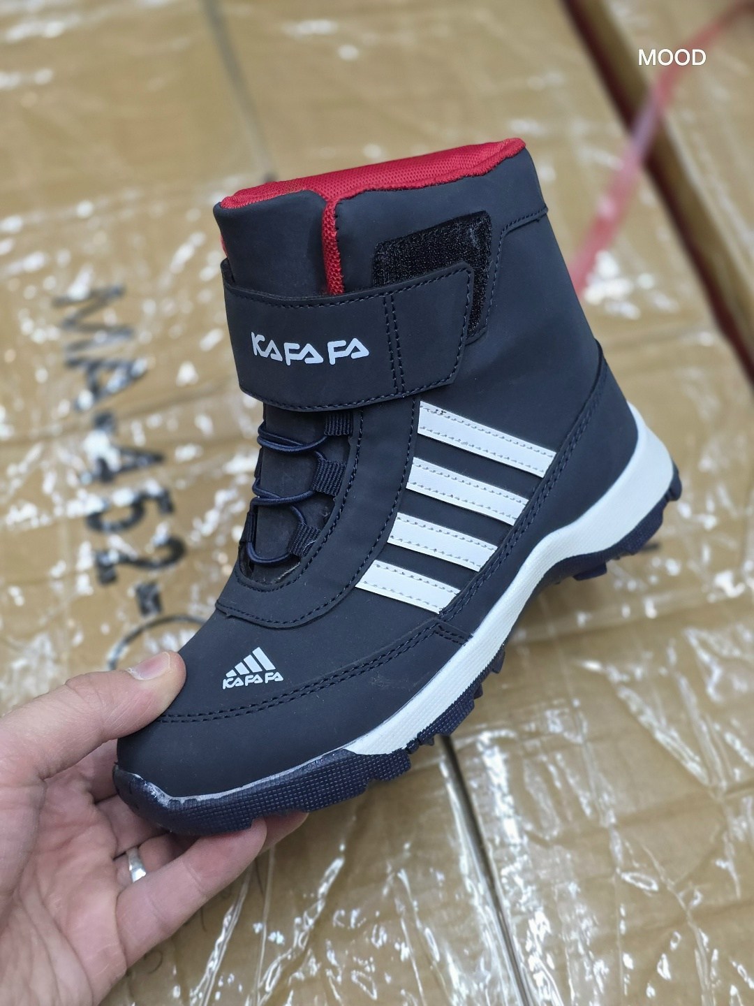 ,адидас демисезон ботинки,зимние ботинки adidas,детские ботинки adidas climawarm,зимние ботинки